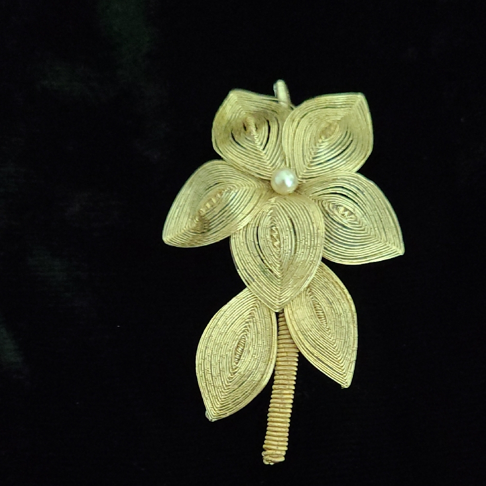 Filigree Goldtone Flower Brooch